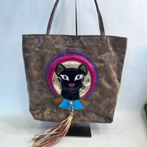 Sharif tote